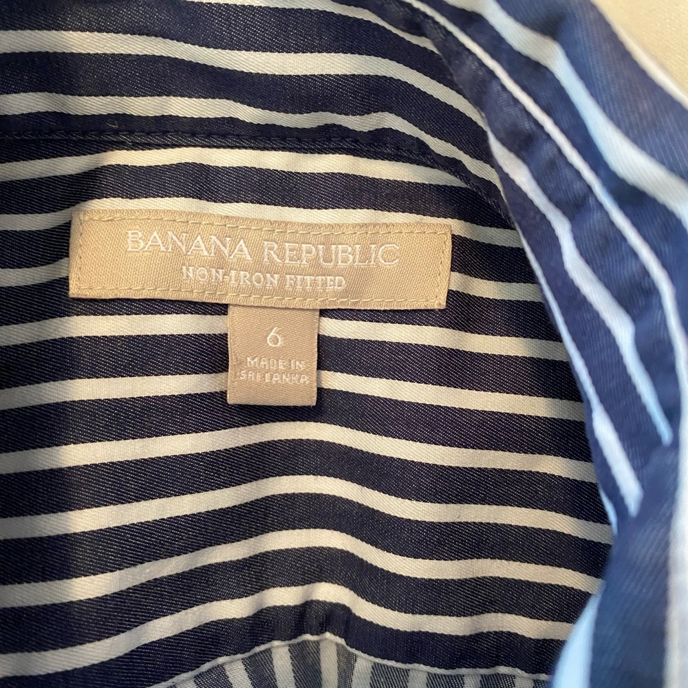 J Crew sleeveless button down - Picture 3 of 3
